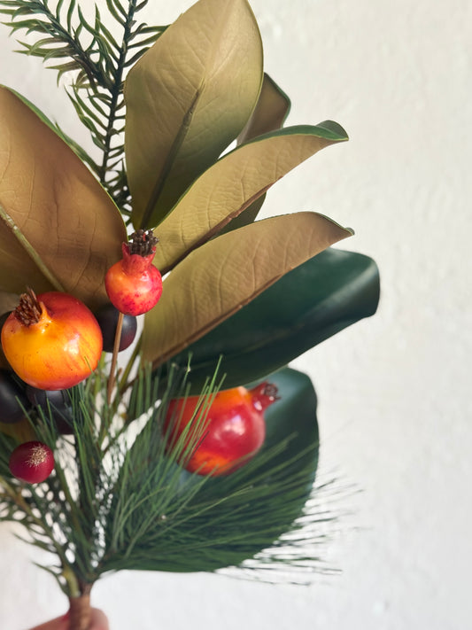 20" MAGNOLIA LEAF, POMEGRANATE & PINE SPRAY