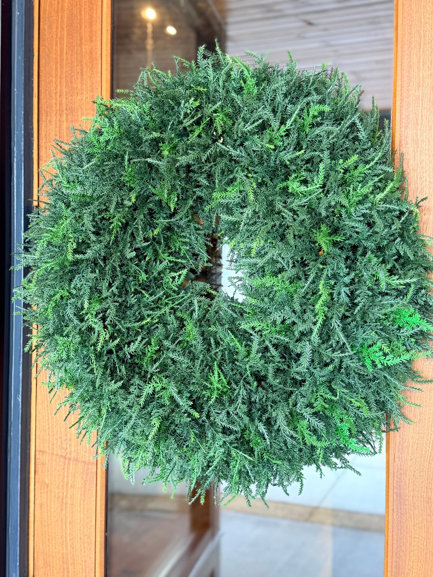 24" UV TWO TONE PE NATURAL CEDAR WREATH