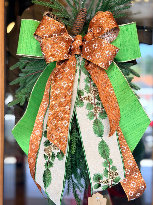 Just Cut Mini Fir & Bow