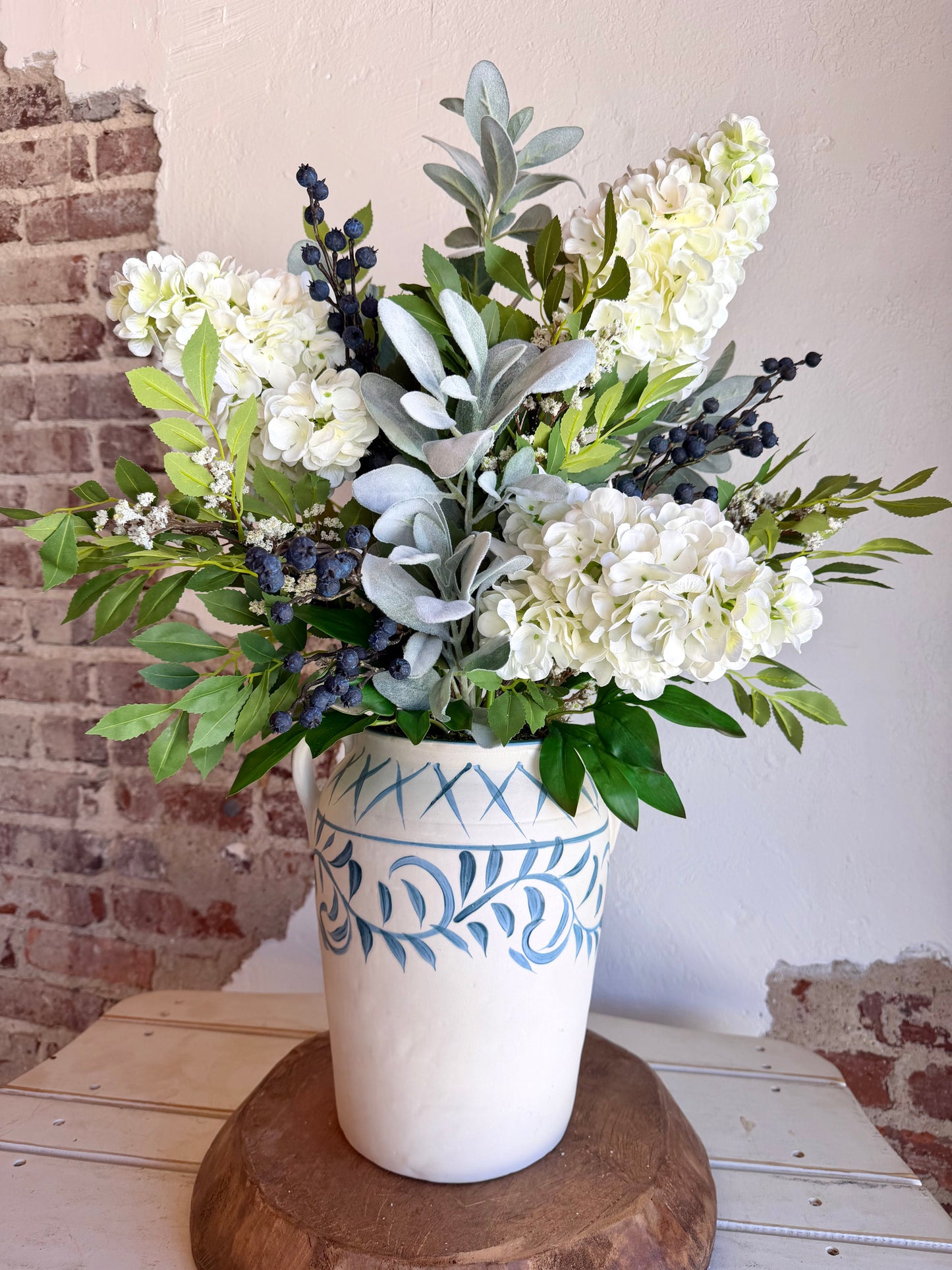 Cottage Comfort Arrangement ~ Large