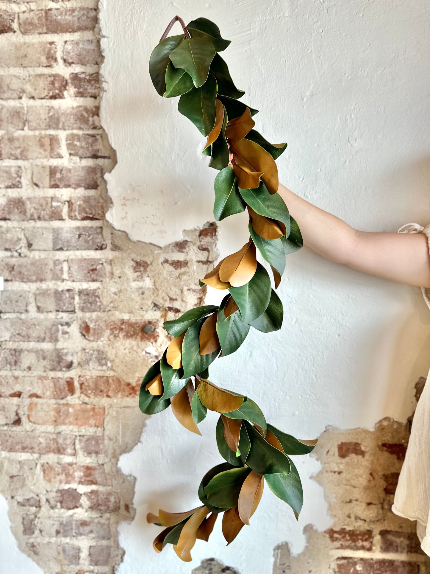 55" Eva Magnolia Leaf Garland