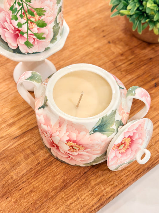 Pink Peonies Candle & Bud Vase Gift Set, Peach Blossoms Scent