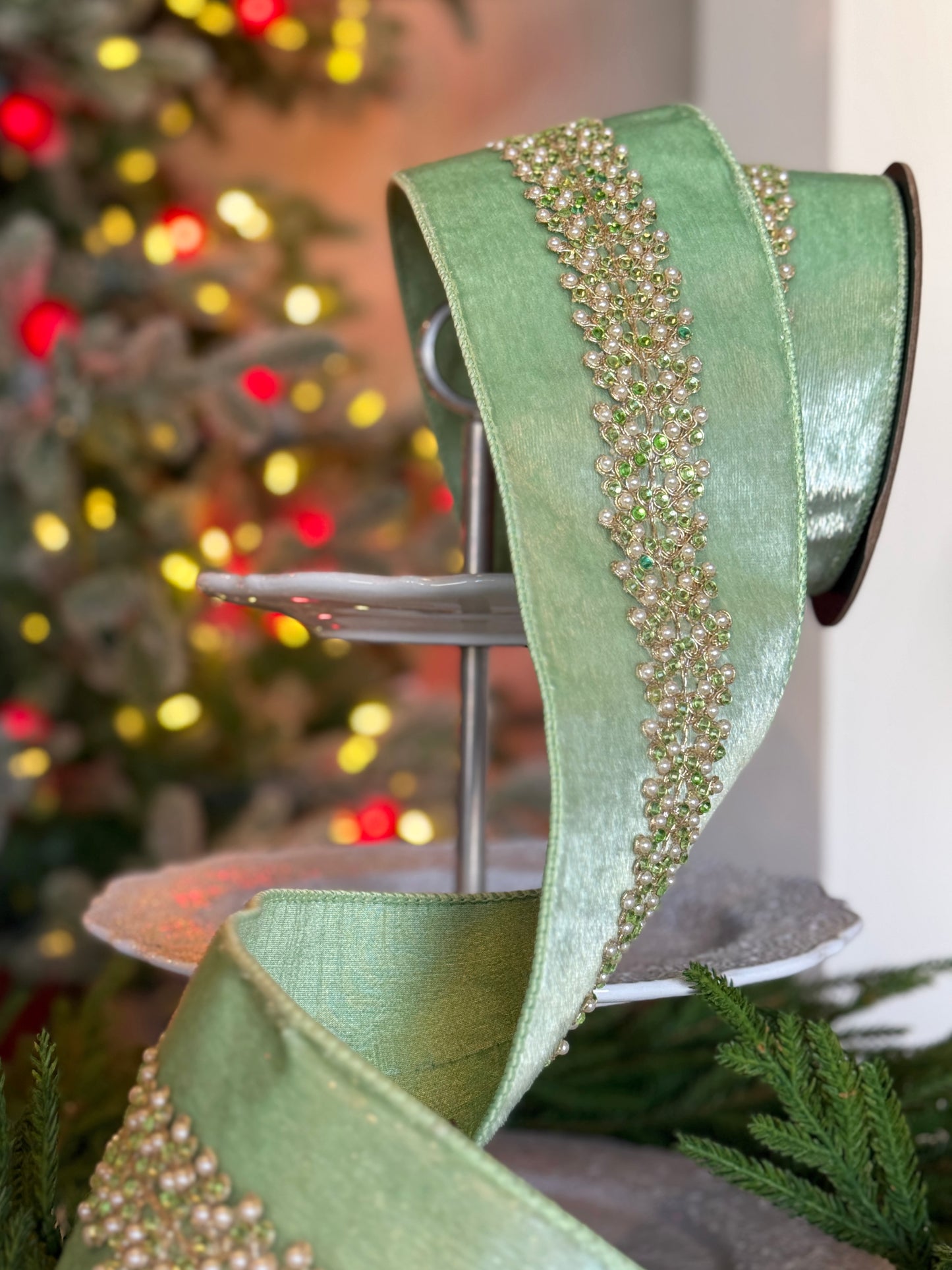 4" wide, ice velvet pearl jewel center branch, mint - 5 Yard Roll