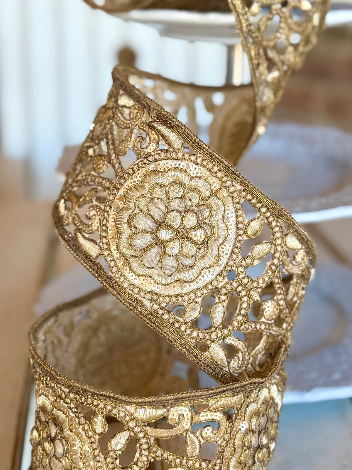 4” Medallion Lace, Antique Gold, SOLD BY THE YARD