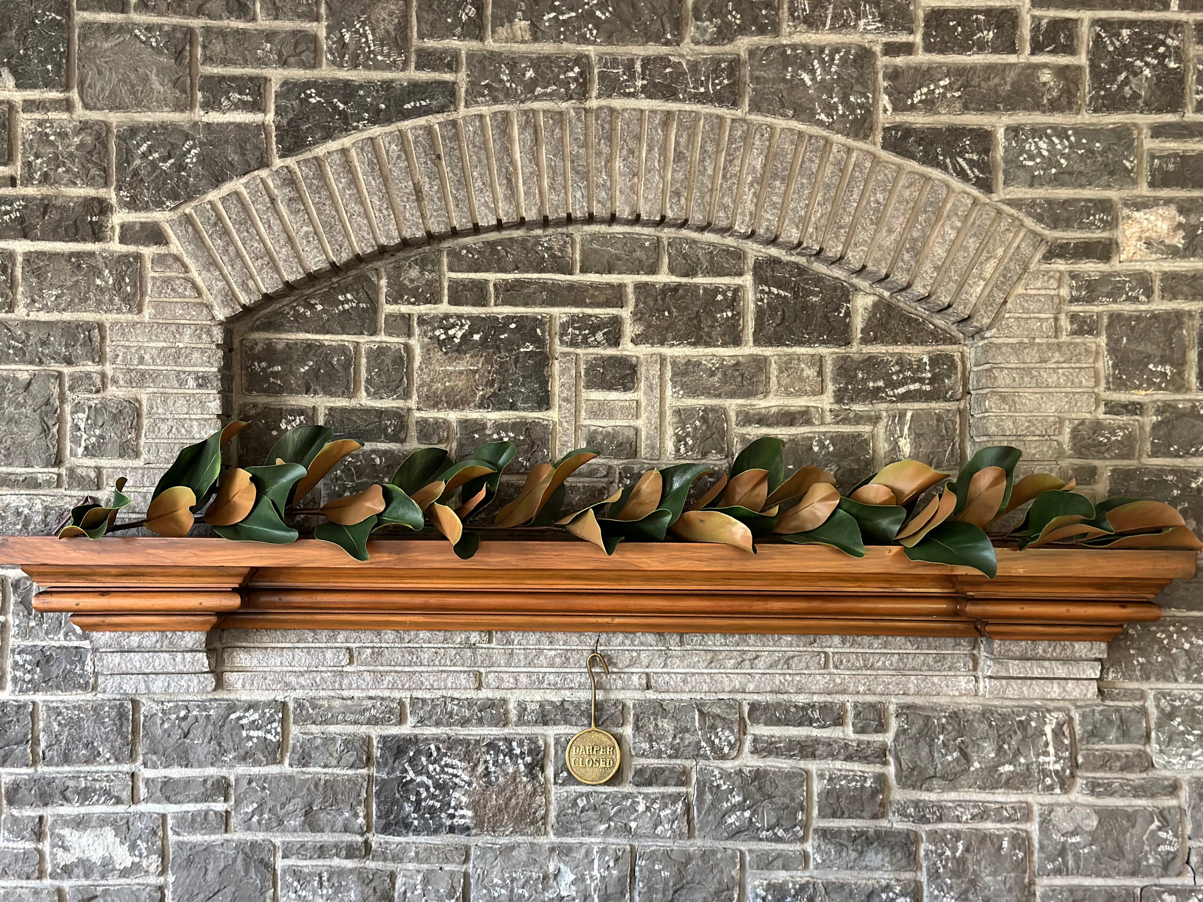 Eva Magnolia Garland