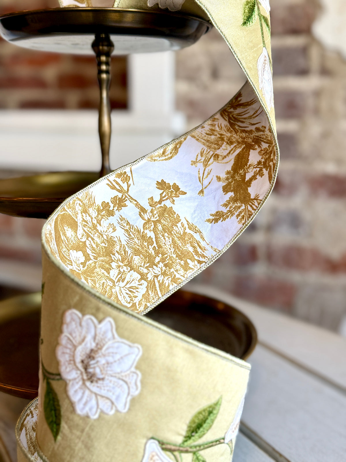 4" MAGNOLIA W/TOILE RIBBON -SOLD BY THE YARD