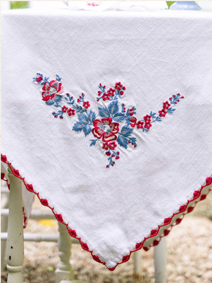 Magnolia Embroidery Tea Cloth 36x36