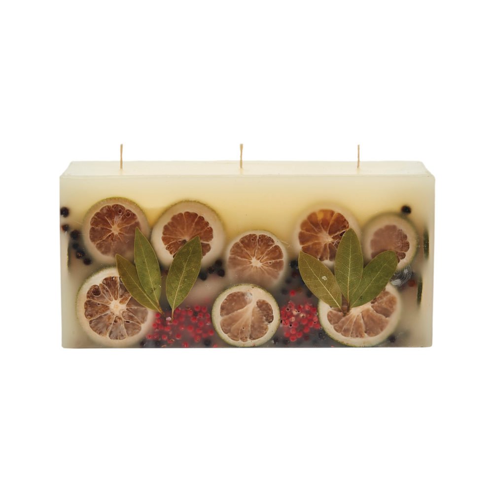 Rosy RIngs Bay Garland Brick Botanical