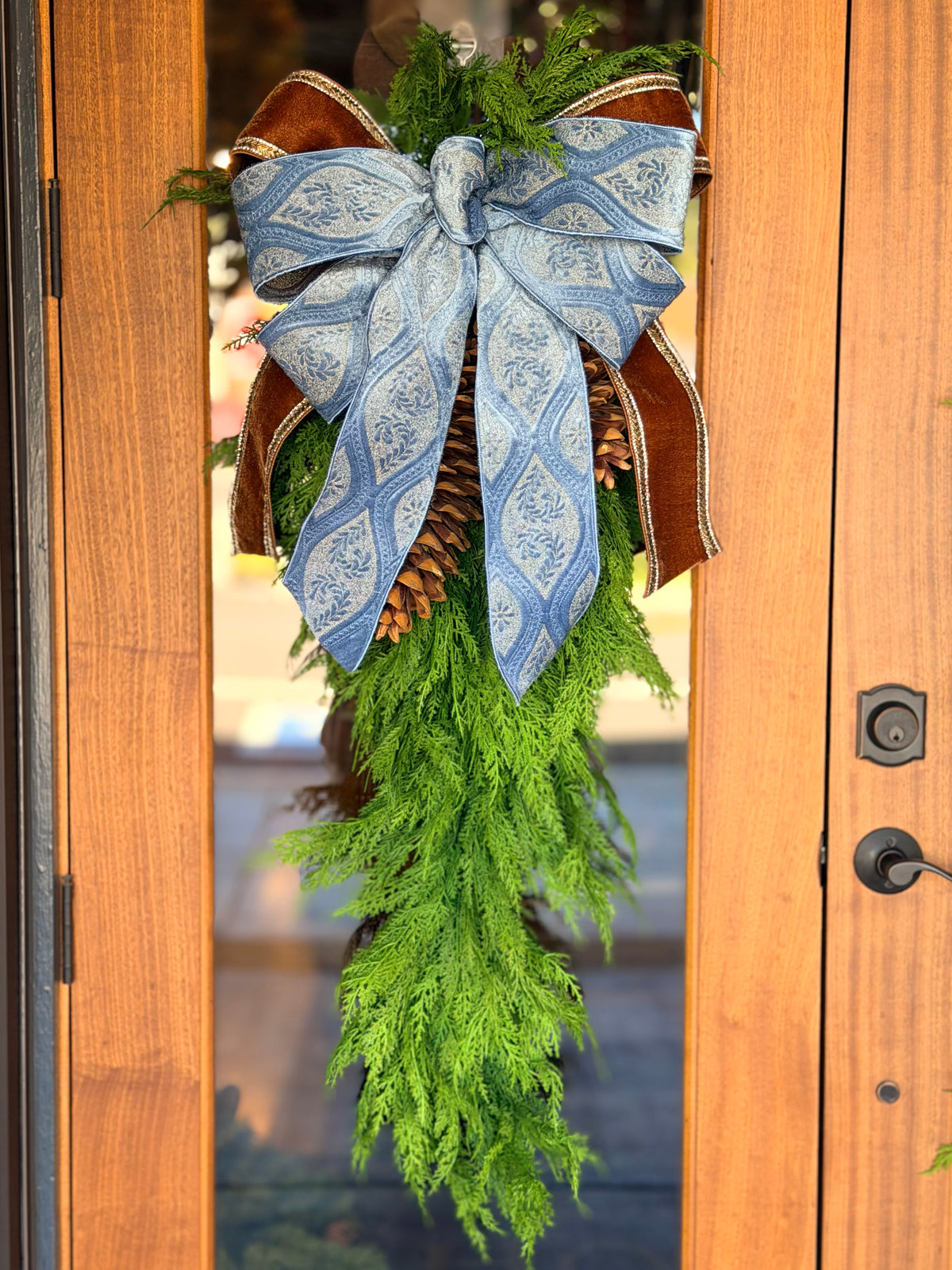 Laurel Tapestry Bow & Swag