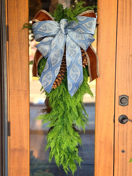 Laurel Tapestry Bow & Swag
