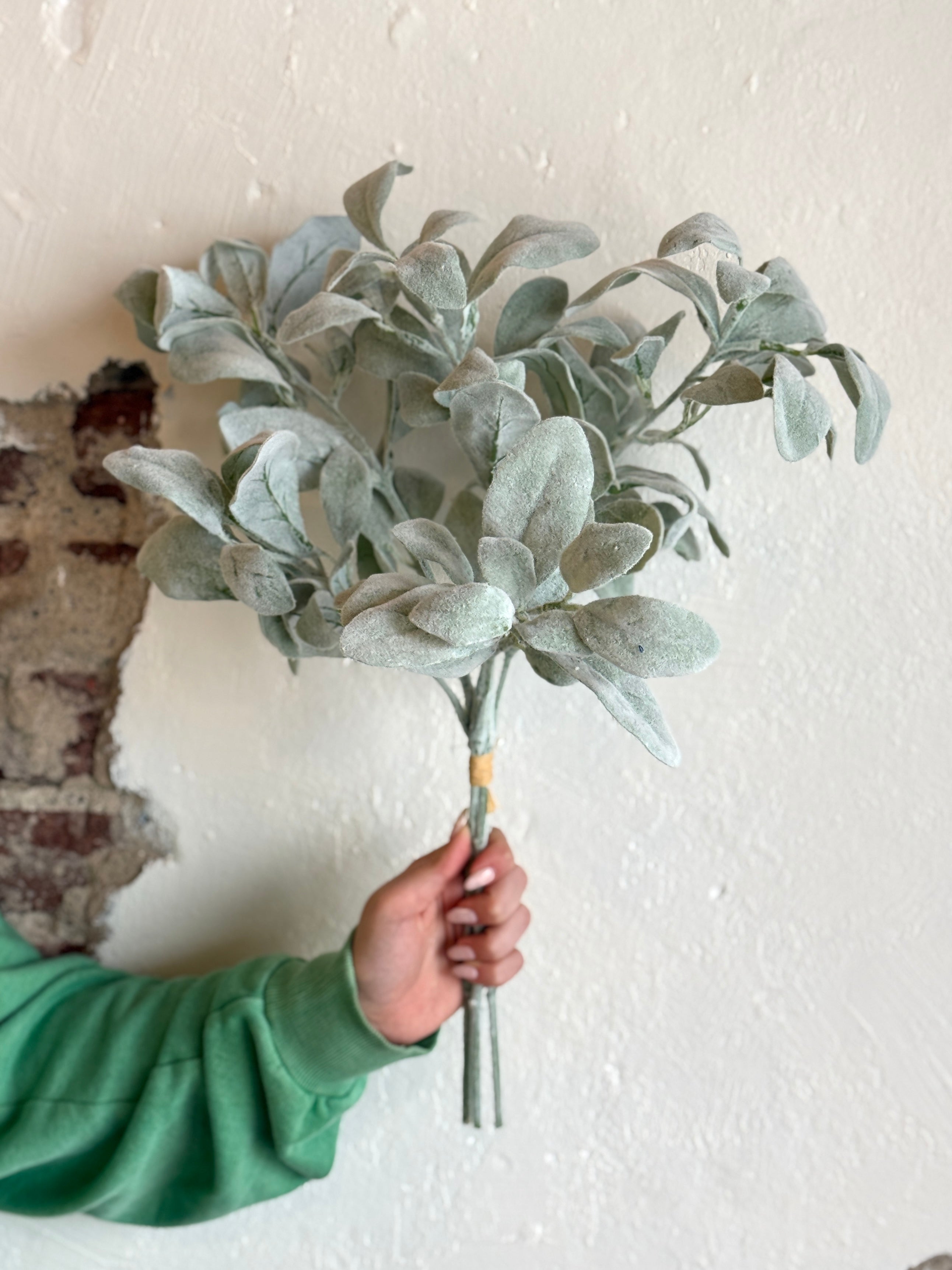 21" FLOCKED LAMBS EAR BUNCH