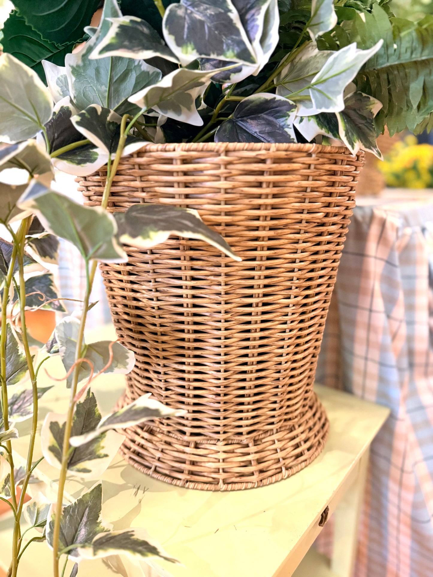 UV Hydrangea & Fern in Basket