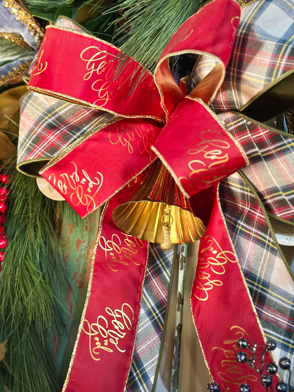 Glory to God Bow with Bell