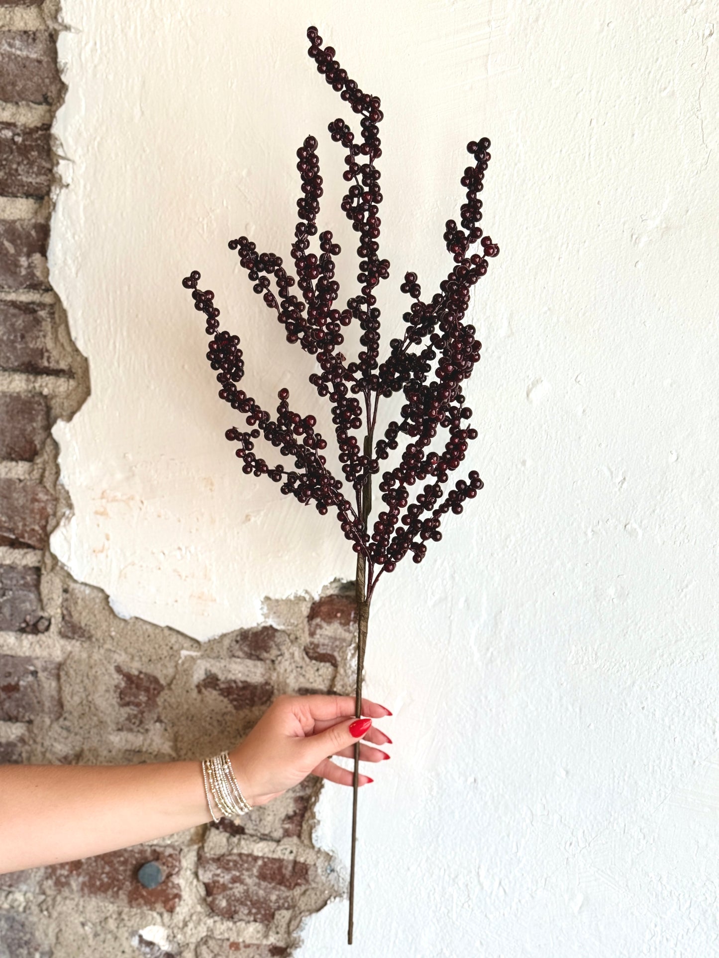 28" WP BERRY CLUSTER BRANCH SPRAY