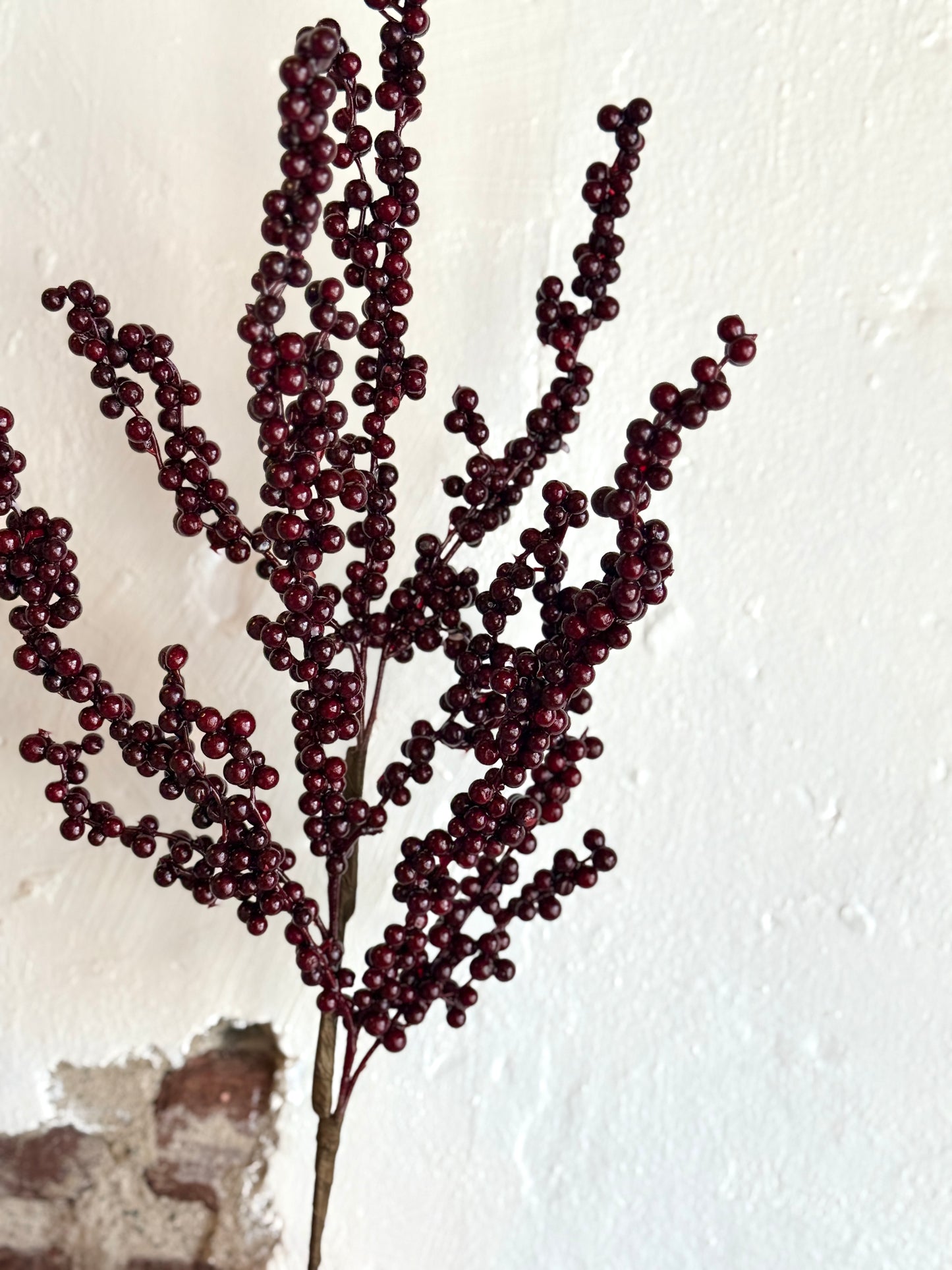 28" WP BERRY CLUSTER BRANCH SPRAY