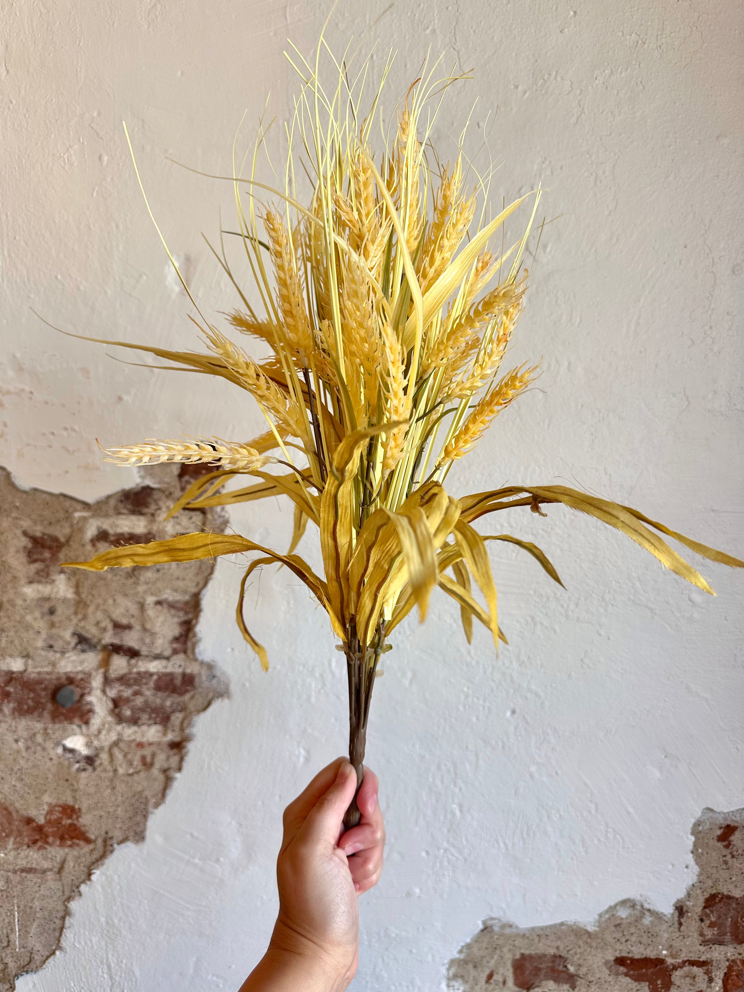 22.5" WHEAT BUSH BEIGE