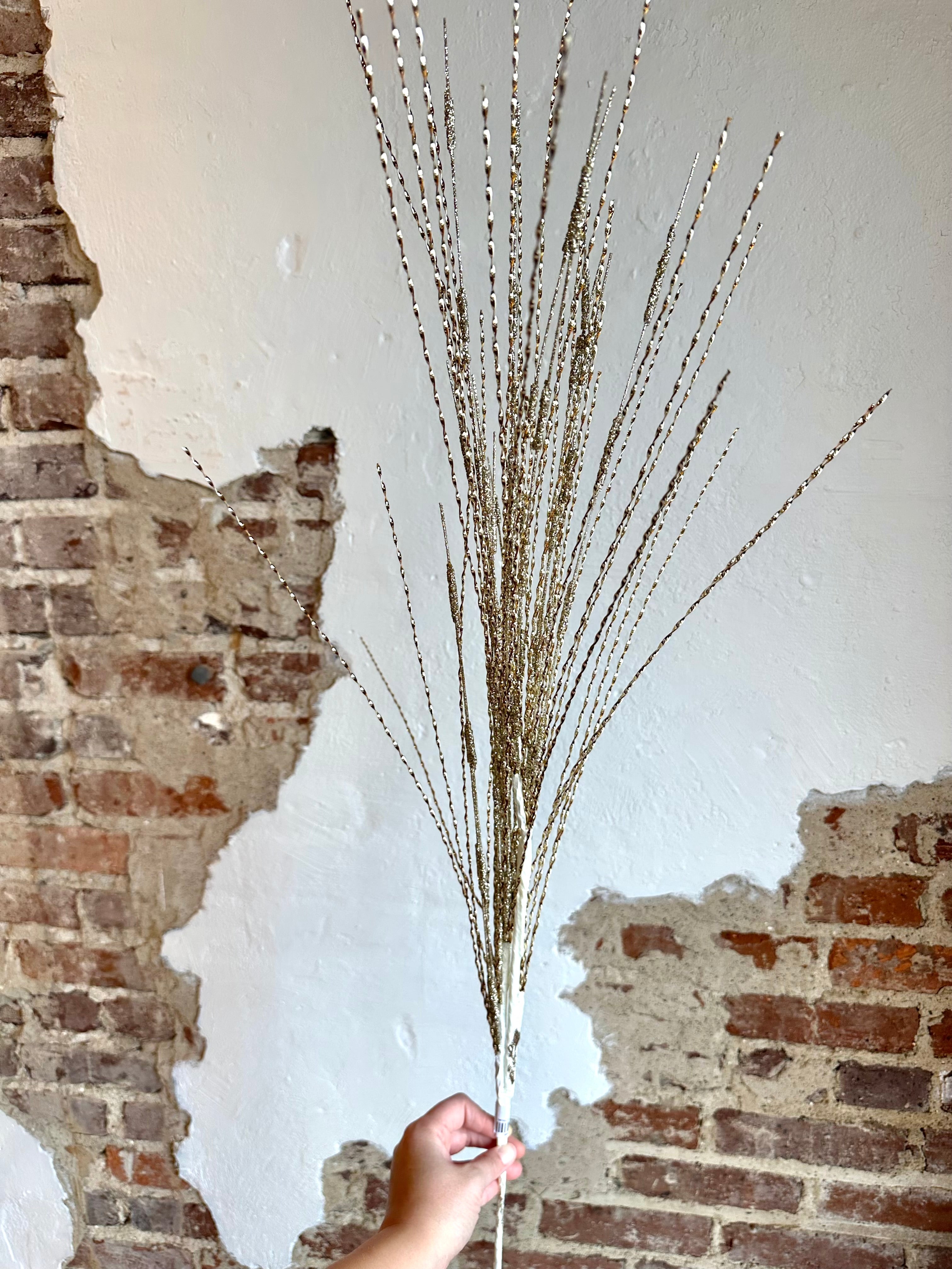 38" TWISTED METALLIC GRASS SPRAY