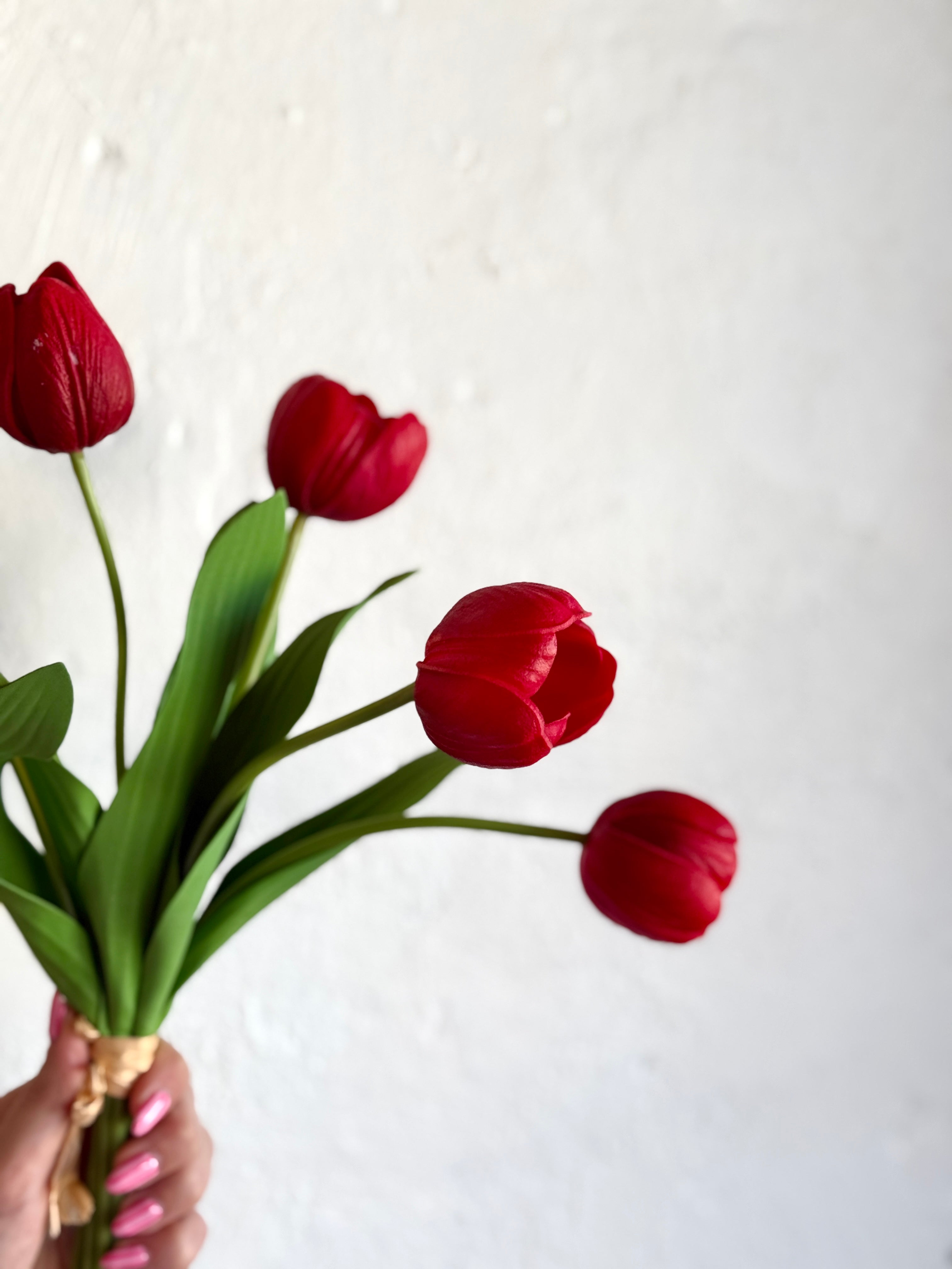 NATURAL-TOUCH SMALL TULIP BUNDLE X6, 18", 1.25"-2" BLOOMS, EVA FOAM, RED