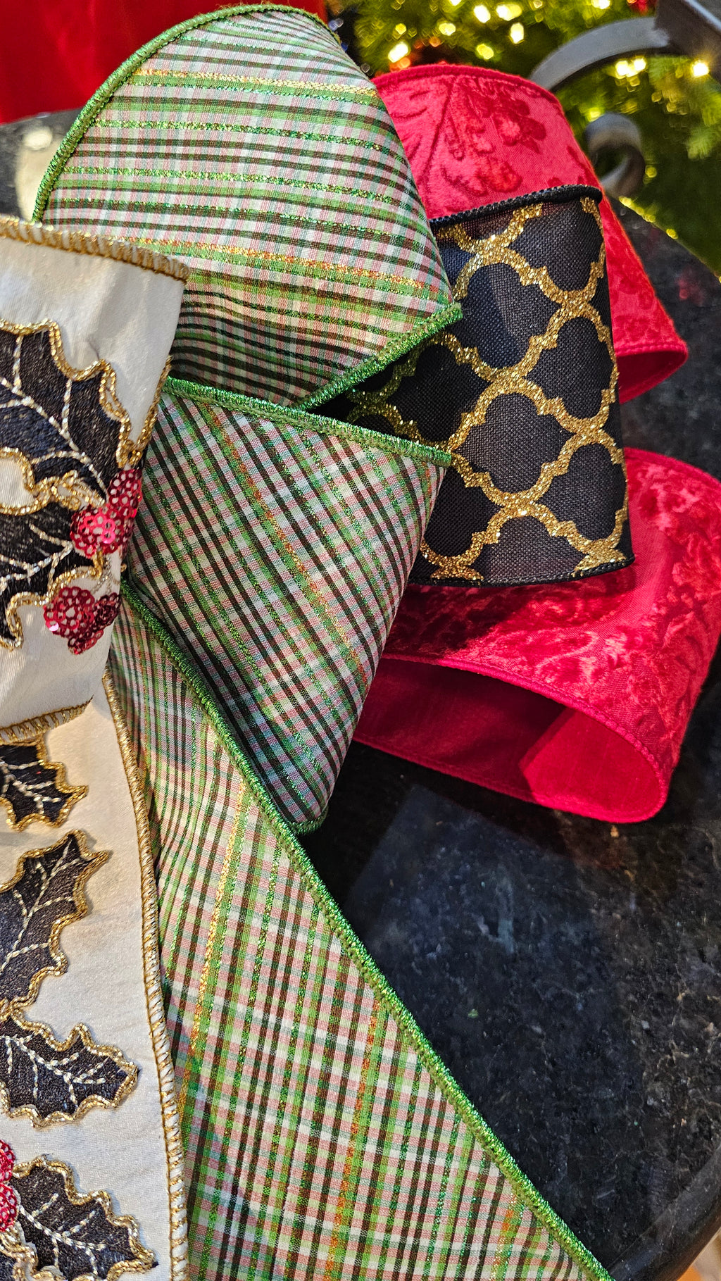 4" Red Devore Acanthus