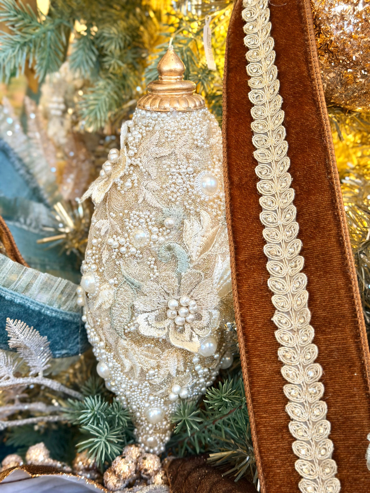 10" EMBELLISHED PEARL GLITTER FINIAL ORNAMENT