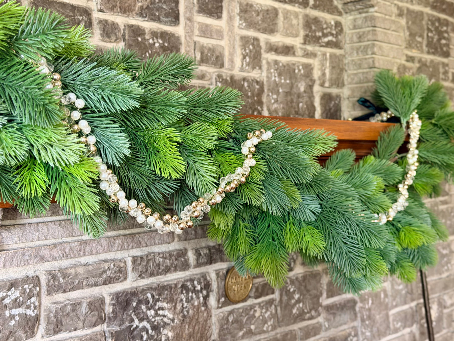 5.5' Pearl, Clear, Gold Beaded Garland