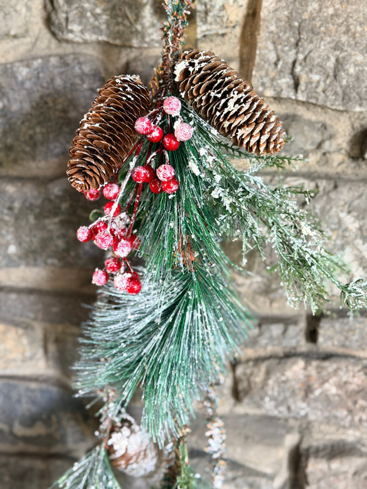 50"ICED SKIP PINE GARLAND W/BERRY