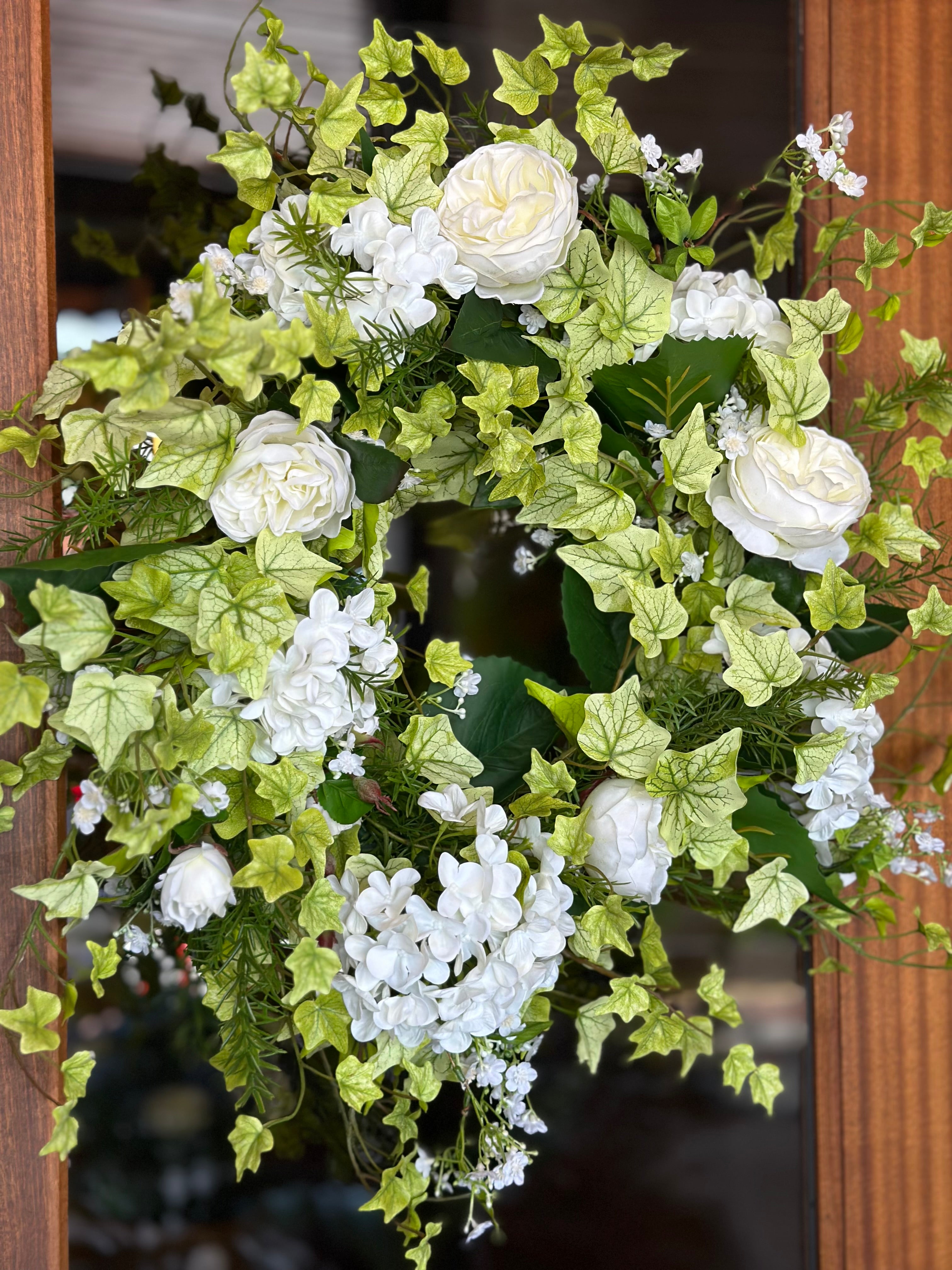 Ranunculus & Hydrangea Wreath