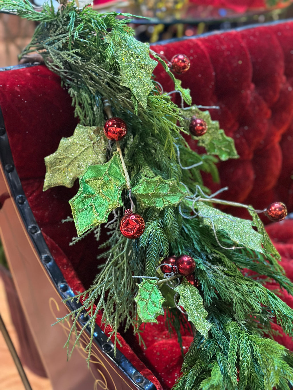 4’ Deluxe Velvet Glitter Leaf Ball Holly Garland
