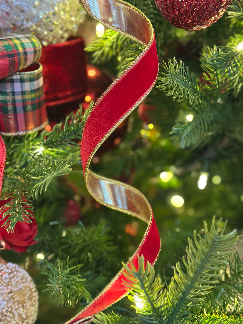 1" WIDE, WIRED VELVET RIBBON METALLIC GOLD EDGE- RED