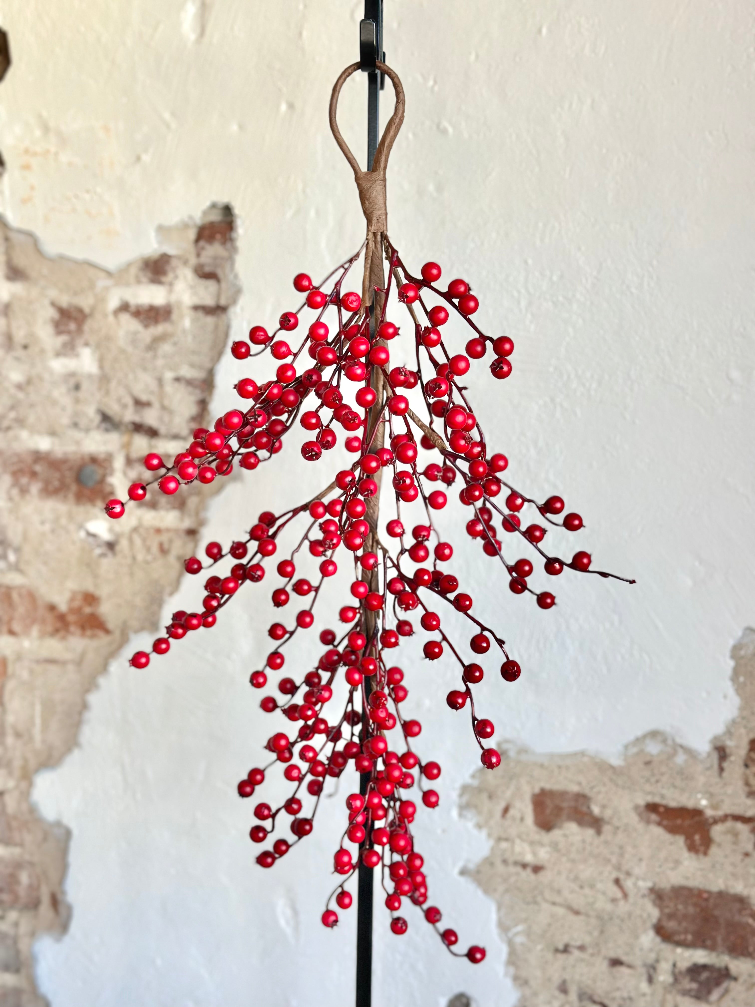 WATERPROOF BERRY TEARDROP 30"