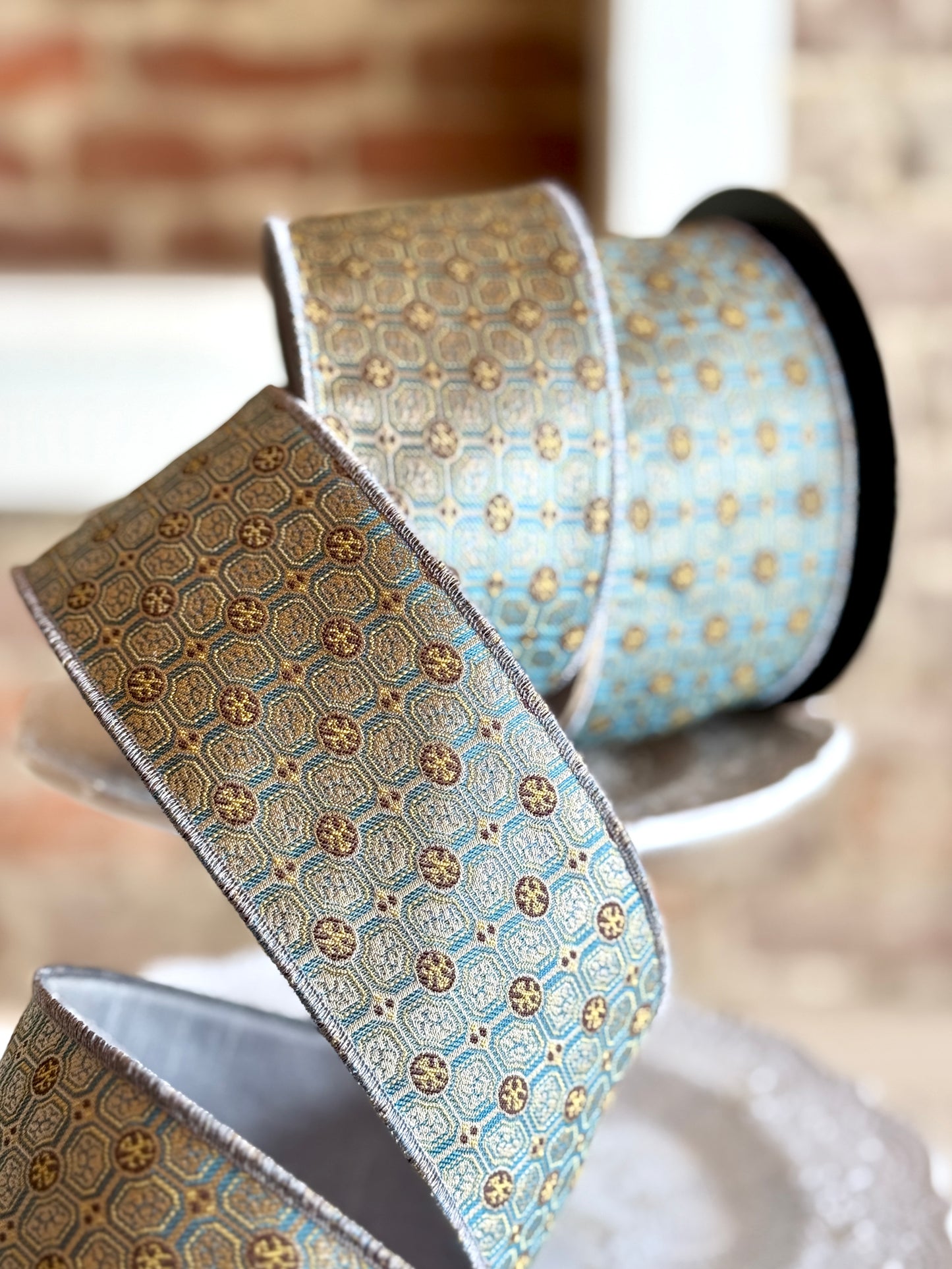 2.5" jacquard cravat blade grey back , brown blue beige