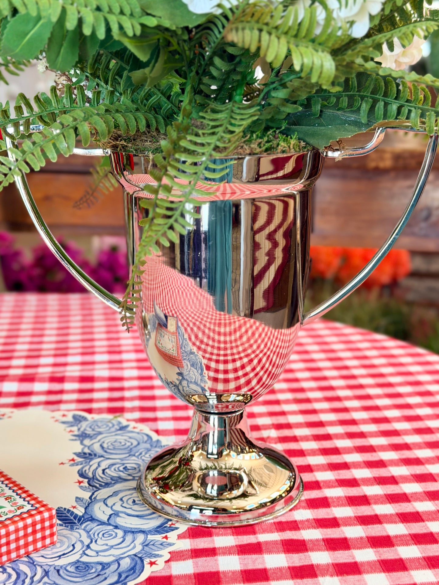 Roses & Hydrangea Trophy Arrangement