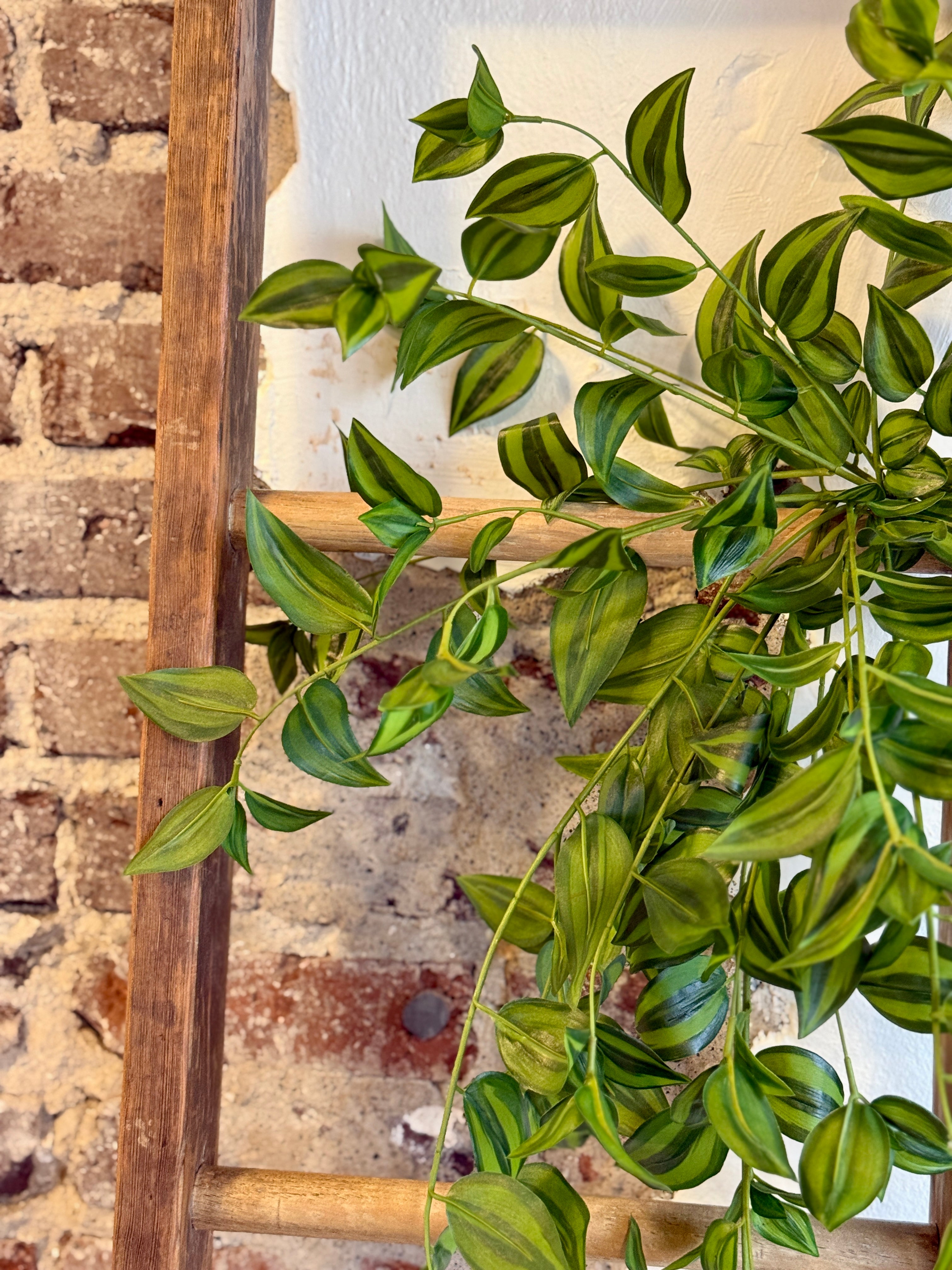 31” UV NATURAL TOUCH HANGING TRADESCANTIA