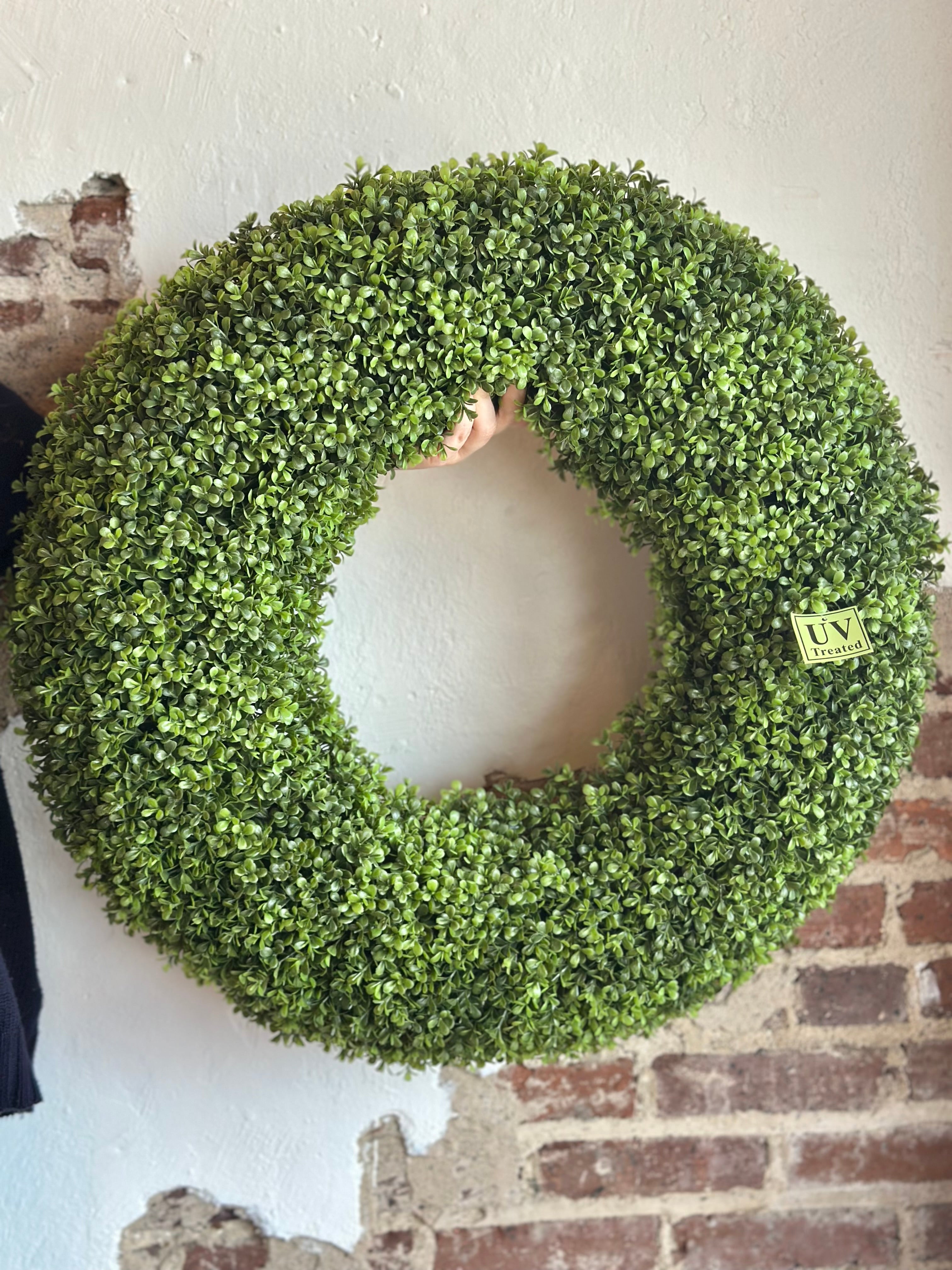 28" UV Treated Spring Boxwood Wreath