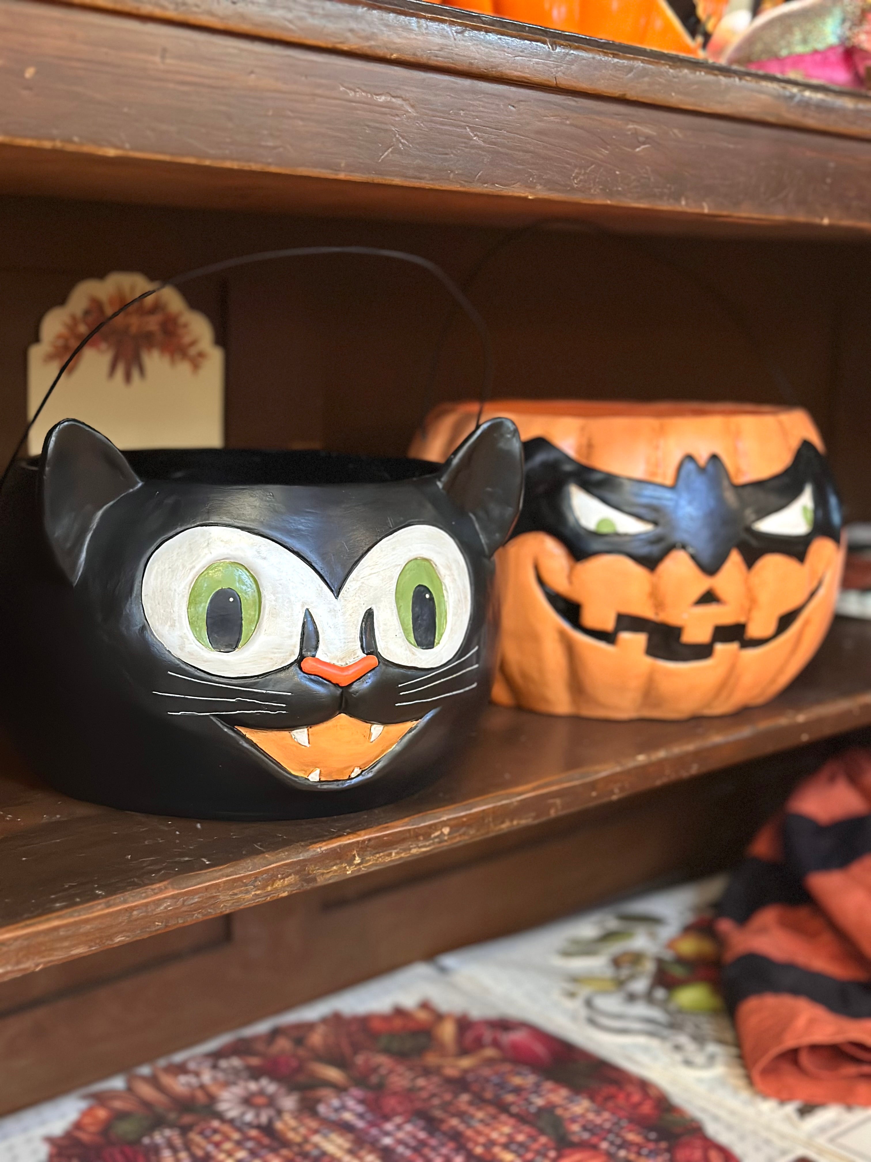 10" HALLOWEEN CANDY BUCKETS