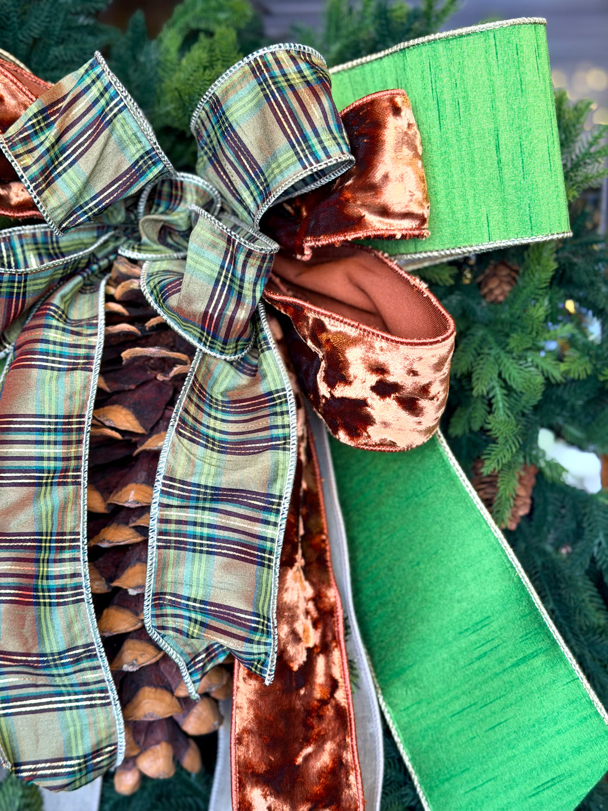 Sugarcone & Oval Pine Wreath