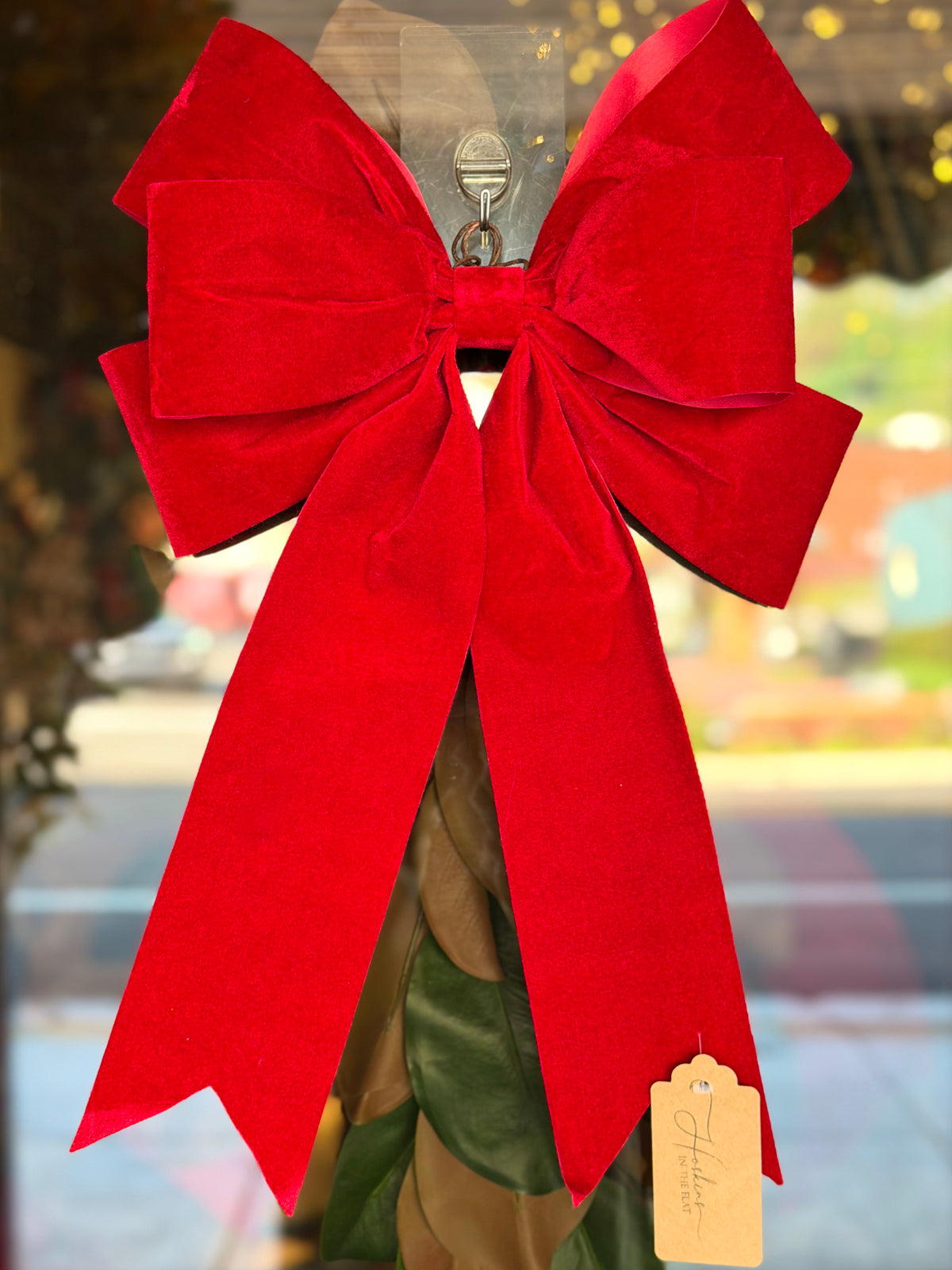24" VELVET BOW W/DOVE TAIL