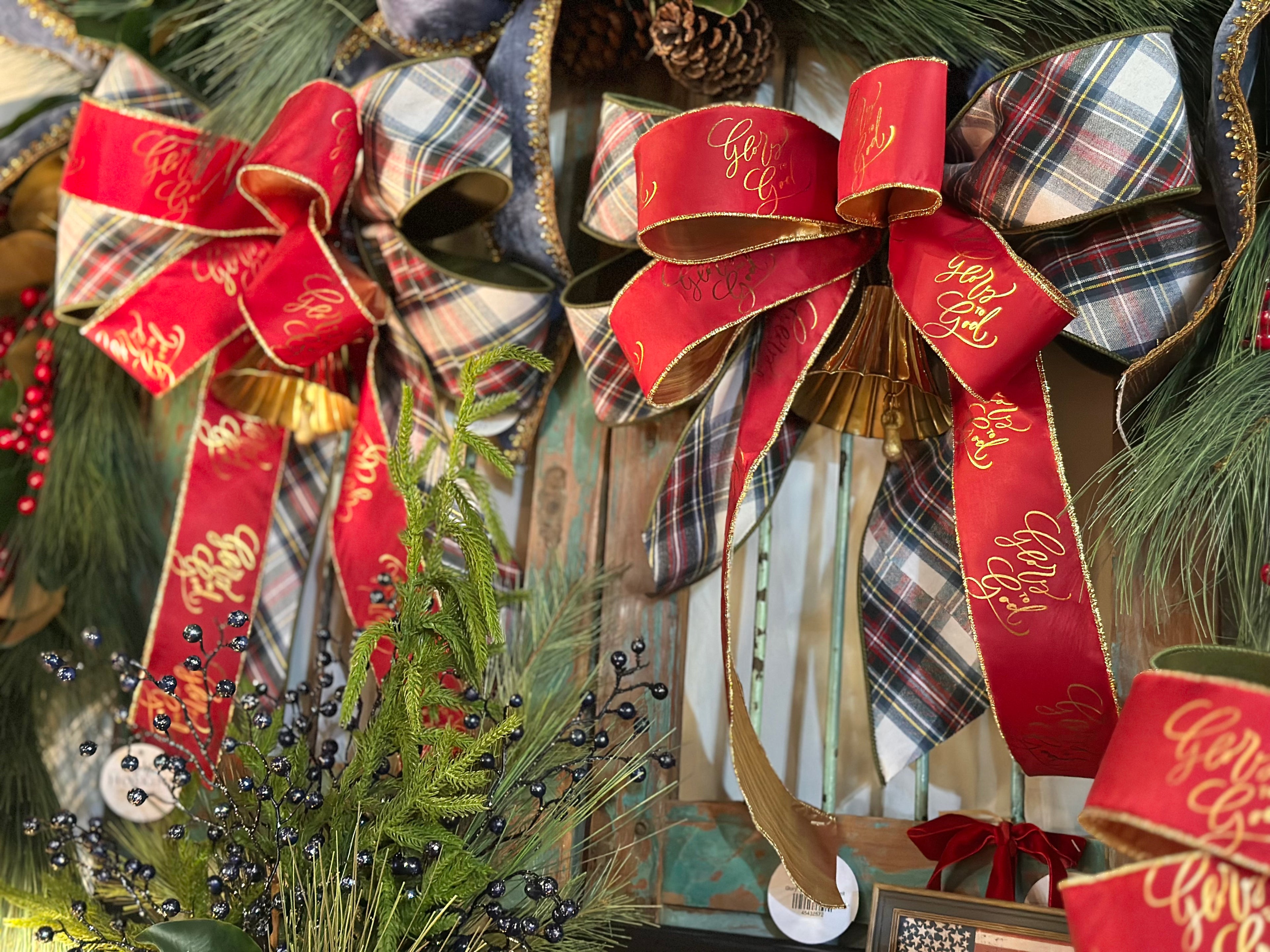 Glory to God Bow with Bell