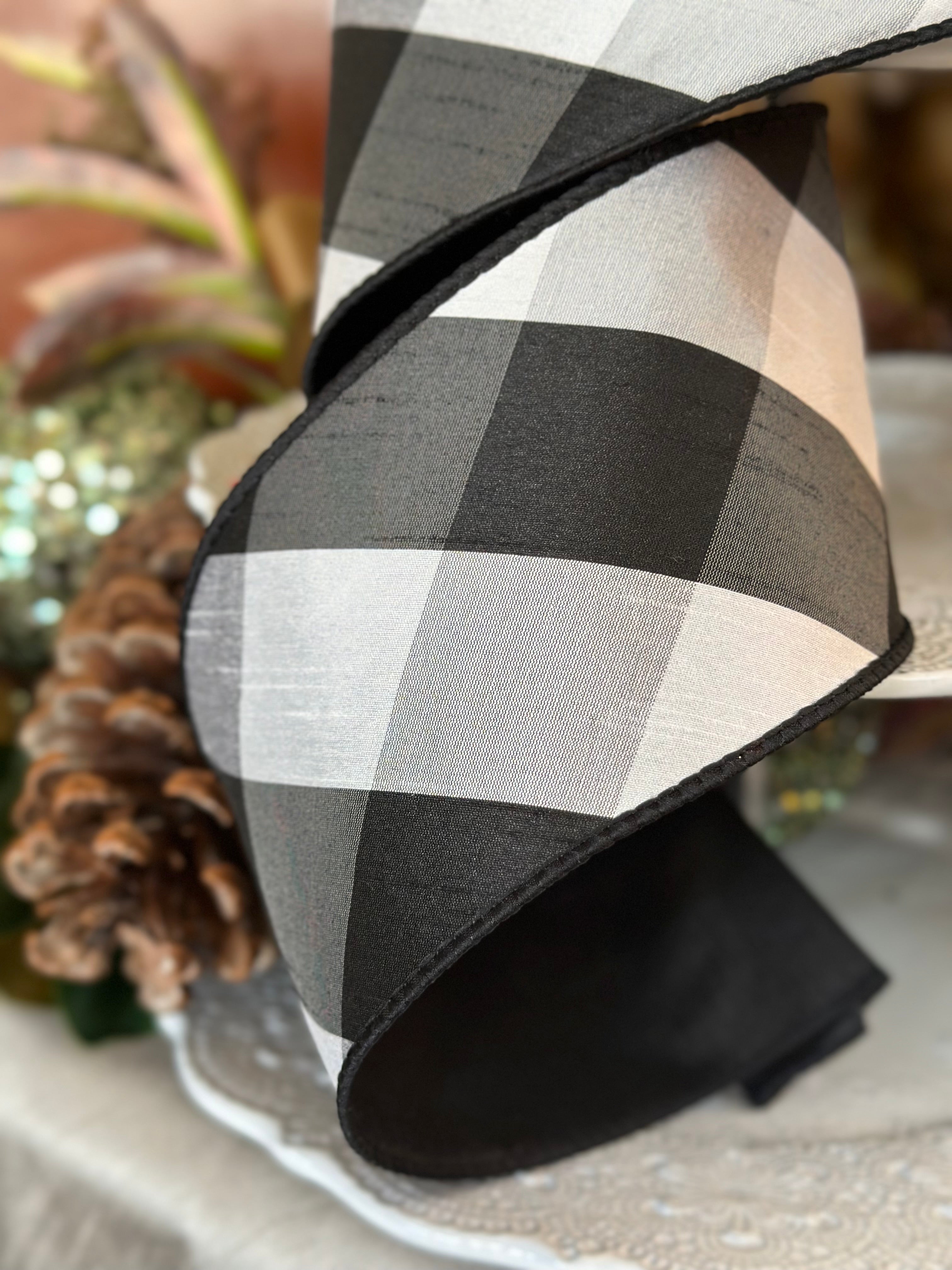 Black and white checkered ribbon