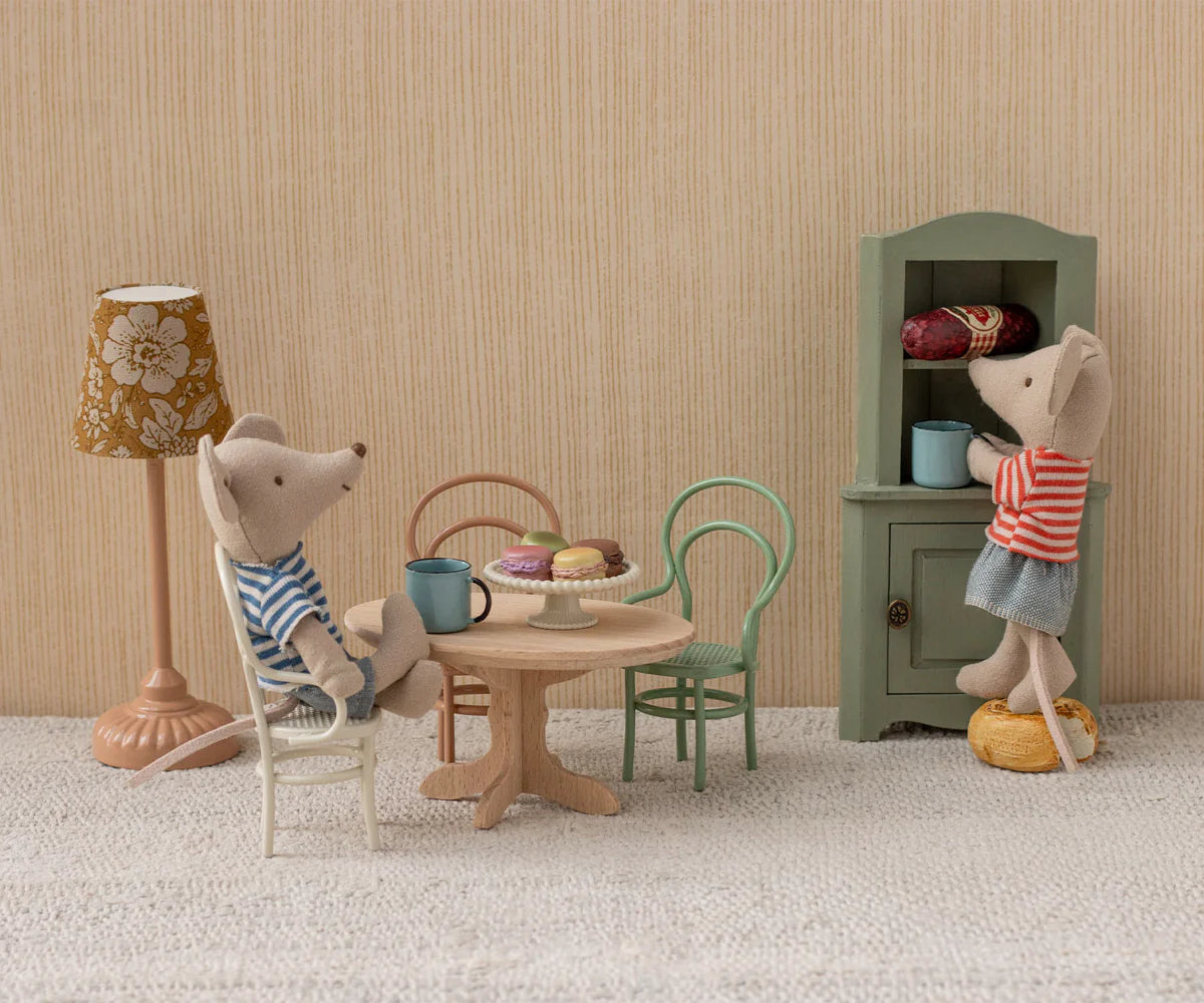 Oval Dining Table, Mouse - Nature