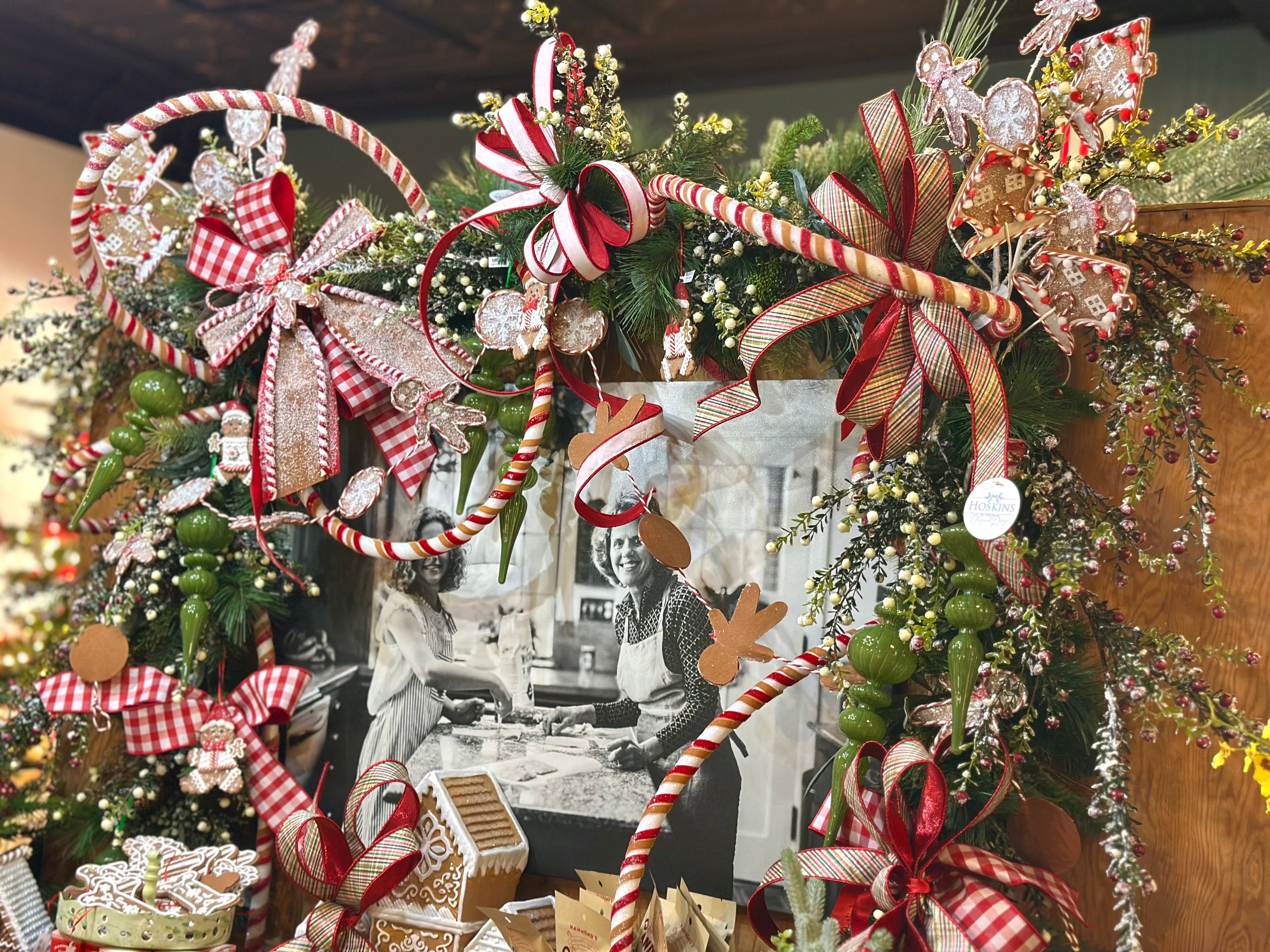 6’ Sweet Candy & Gingerbread Garland