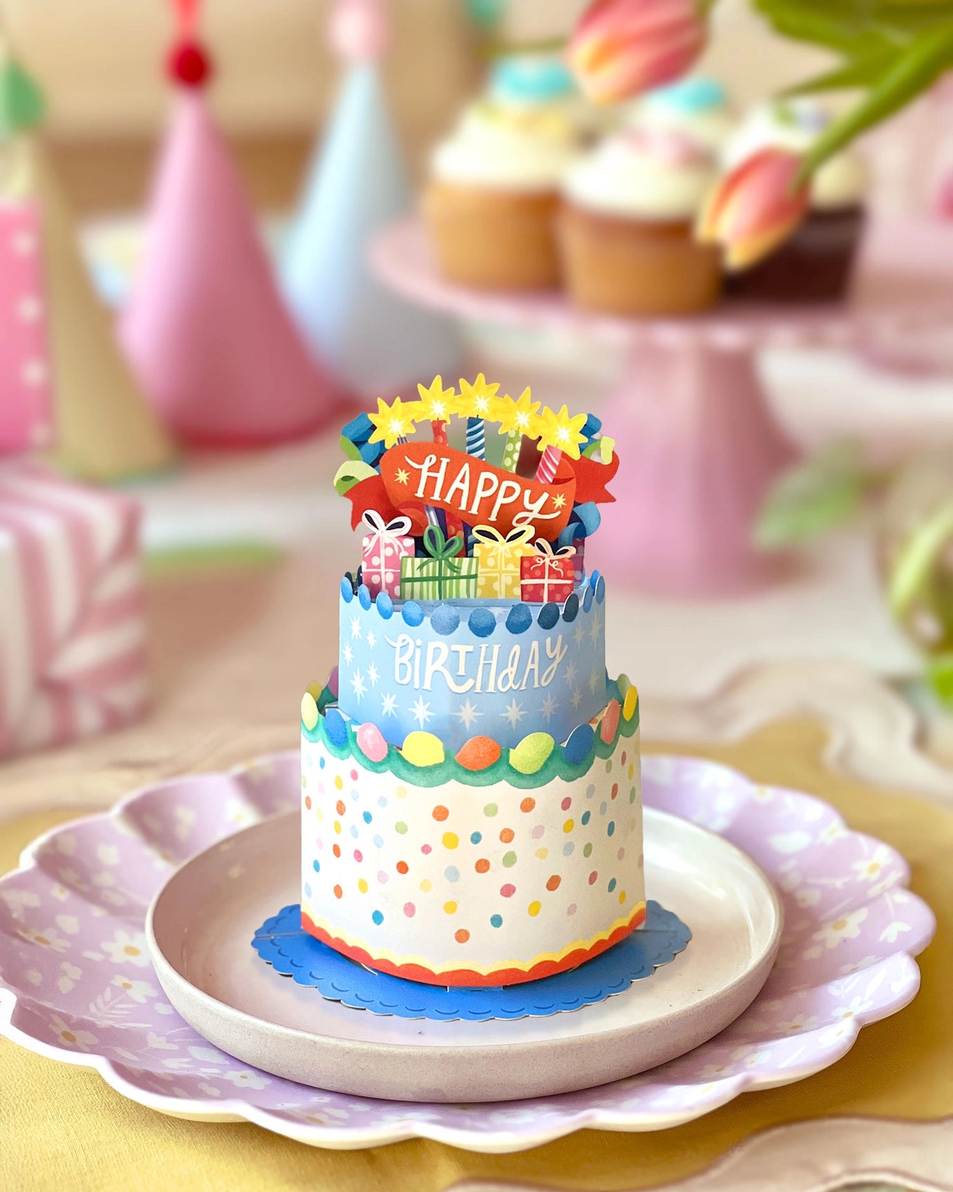 FreshCut Pop-up Mini Greeting Card Confetti Birthday Cake
