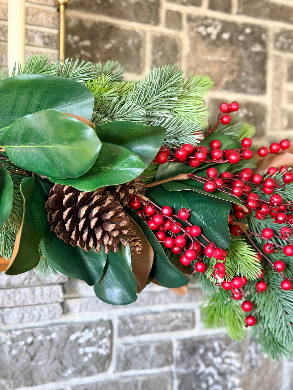 Homestead Berry Garland