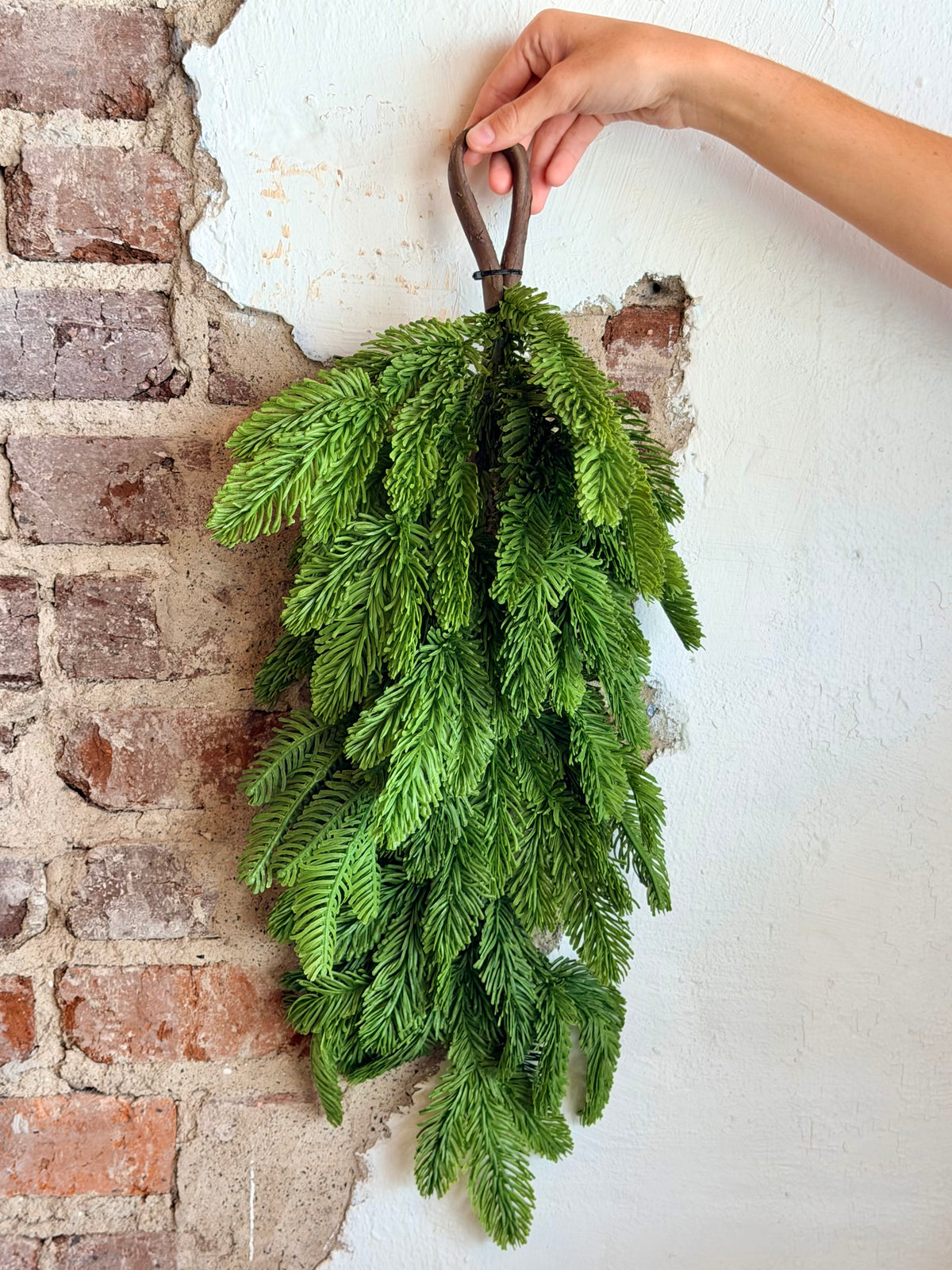 26" NATUAL TOUCH NOBLE FIR TEARDROP