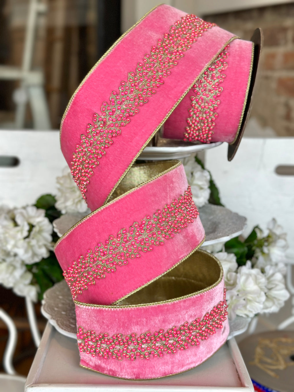 4" wide, velvet pink bead center branch, pink