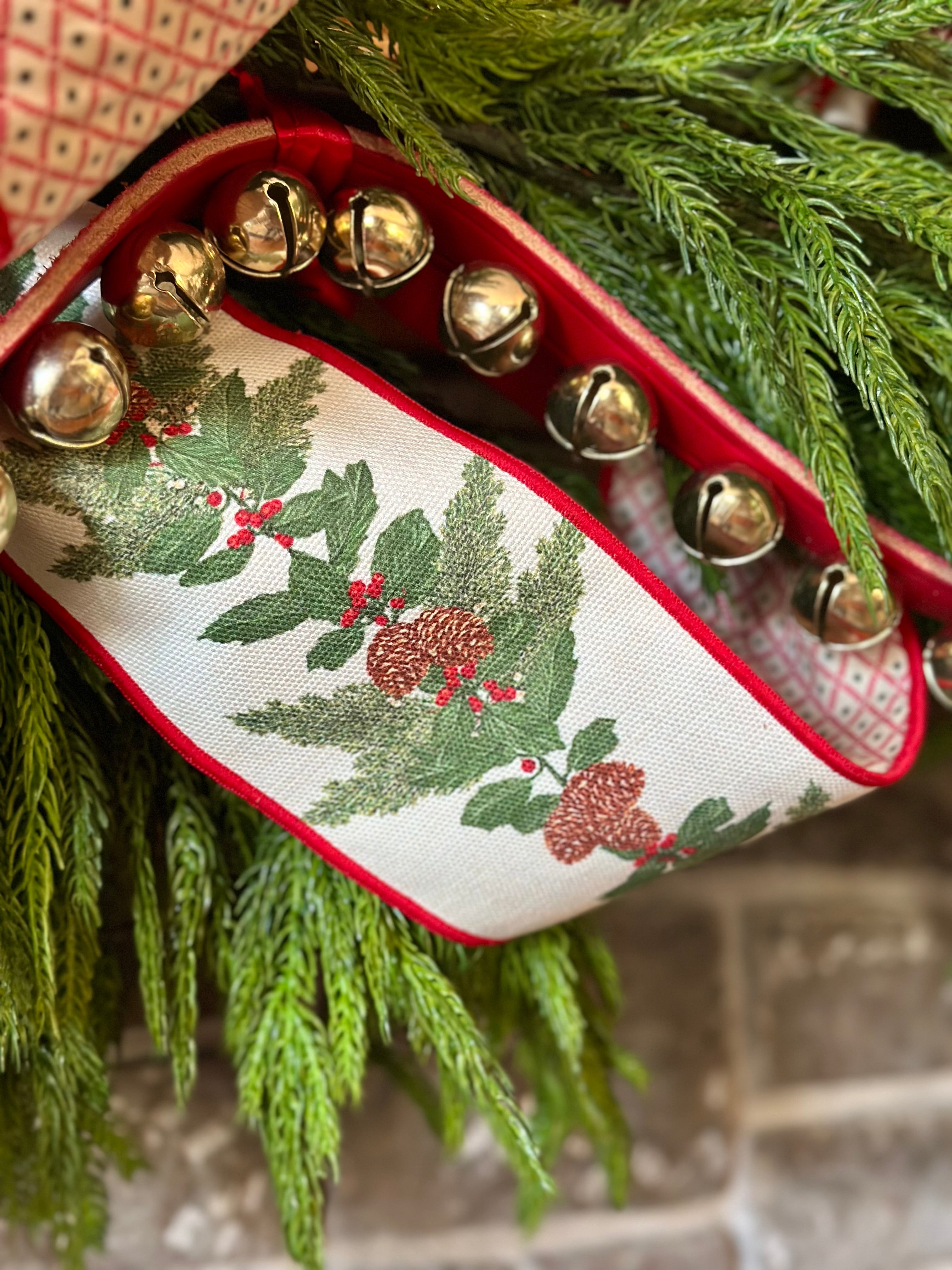 A Classic Christmas Ribbon