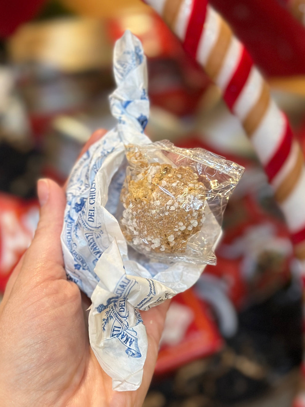 Amaretti Del Chiostrol- Biscotti Cookie with Apricot Kernels