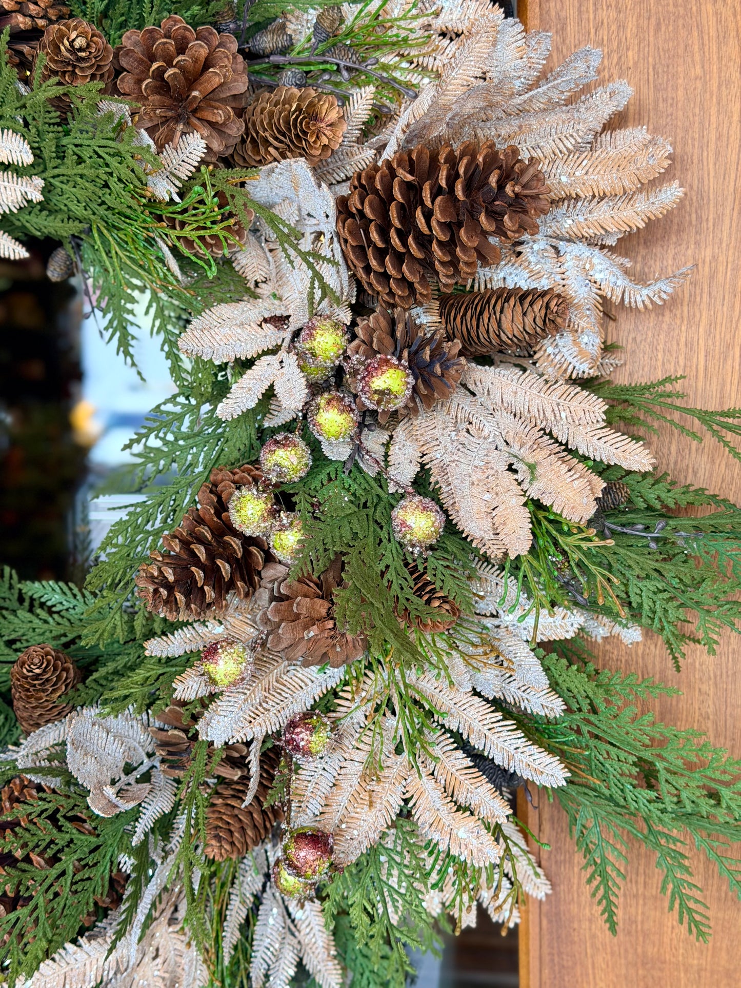 Deluxe Champagne & Pinecone Wreath