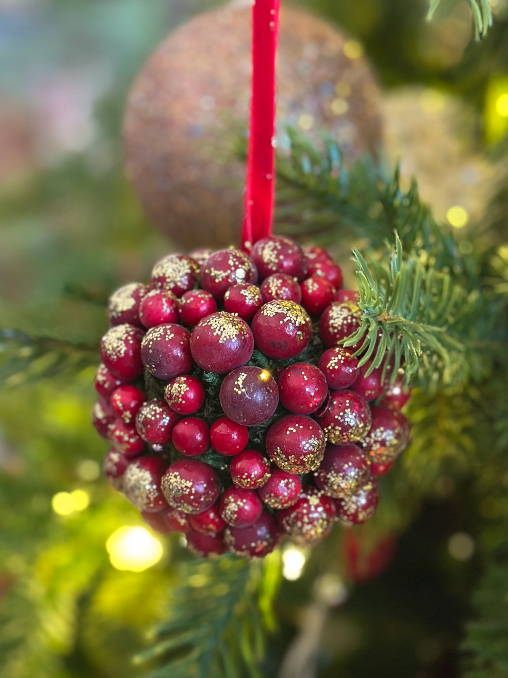 3" Berry Ball with Gold Glitter