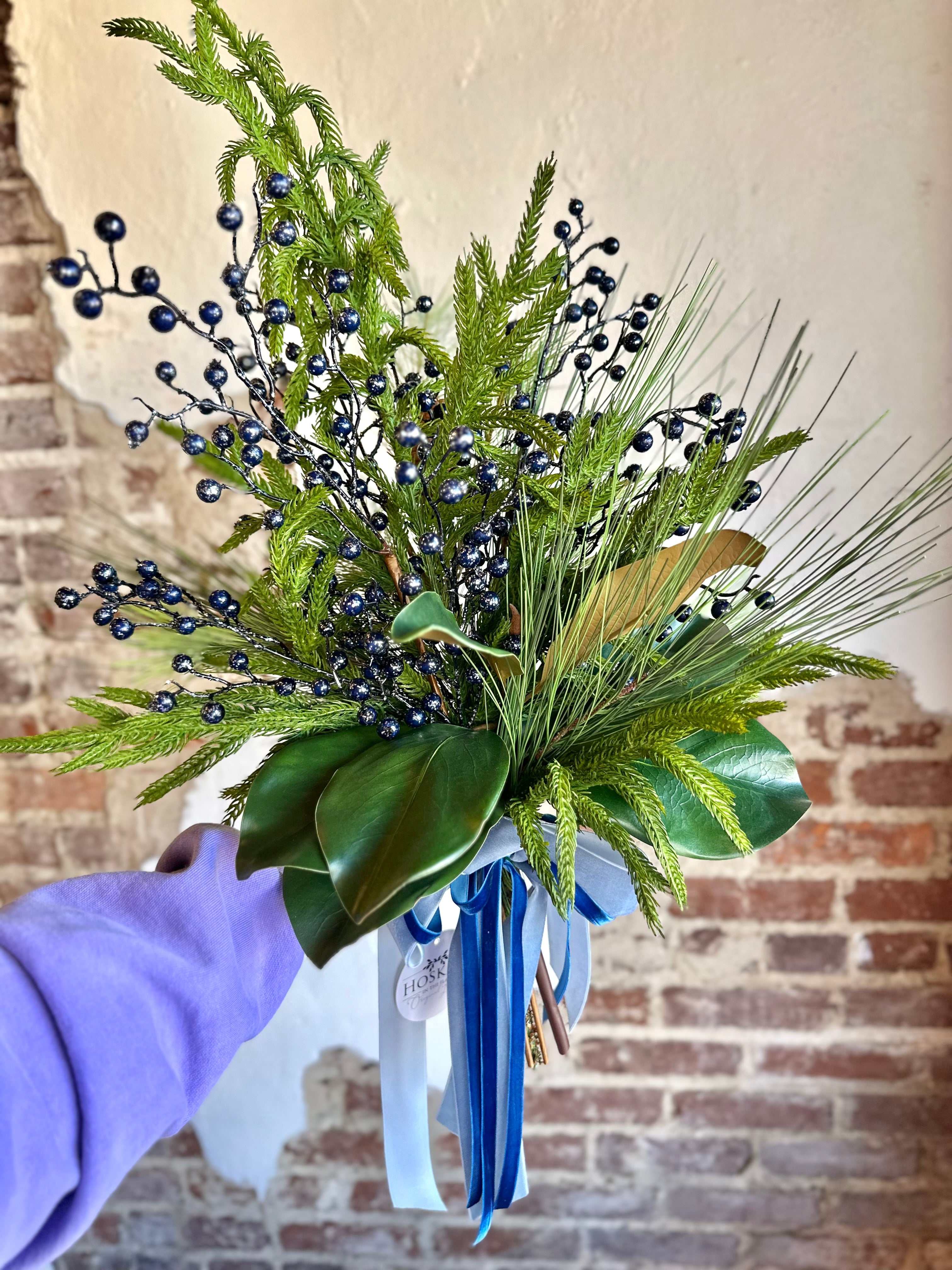 Glitter Blueberry Vase Popper with a Blue Ribbon